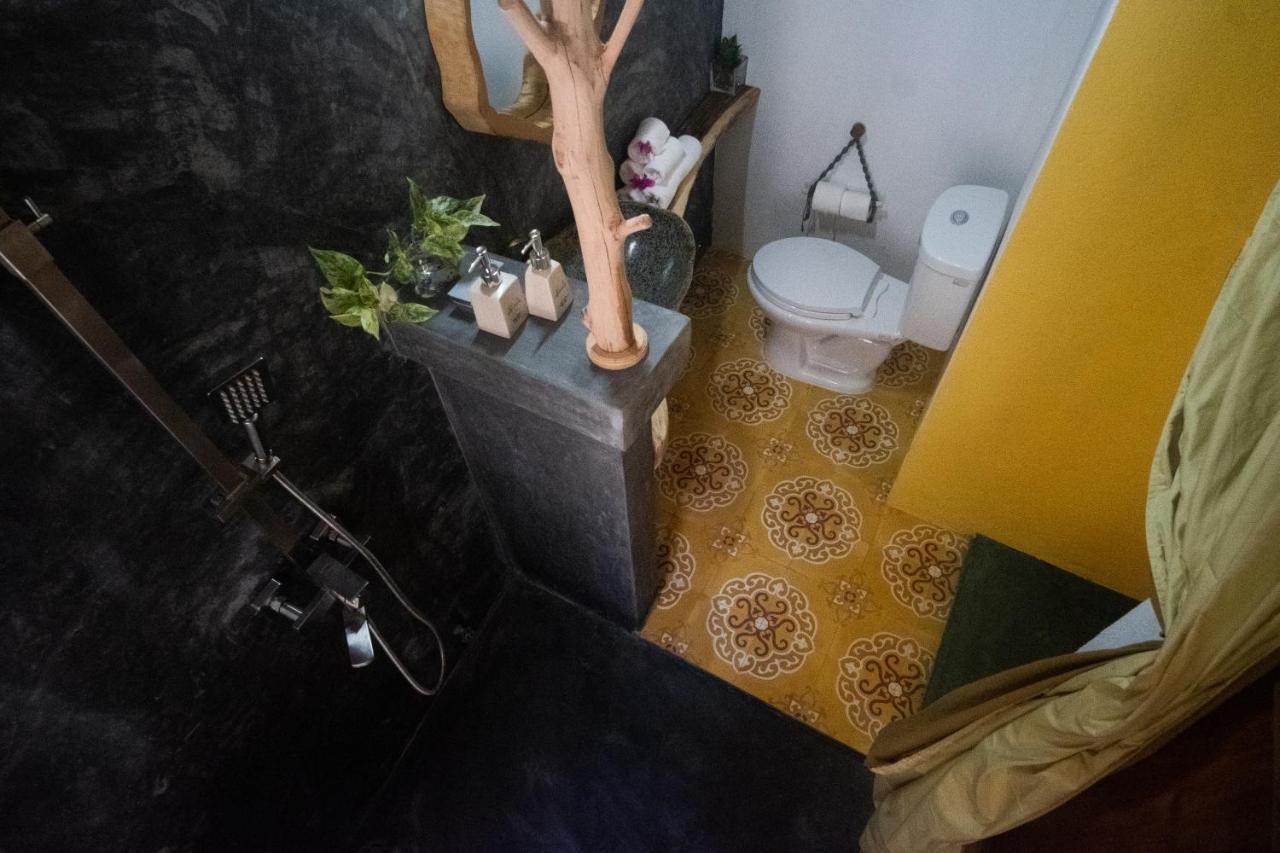 Leranda Homestay Hue Esterno foto